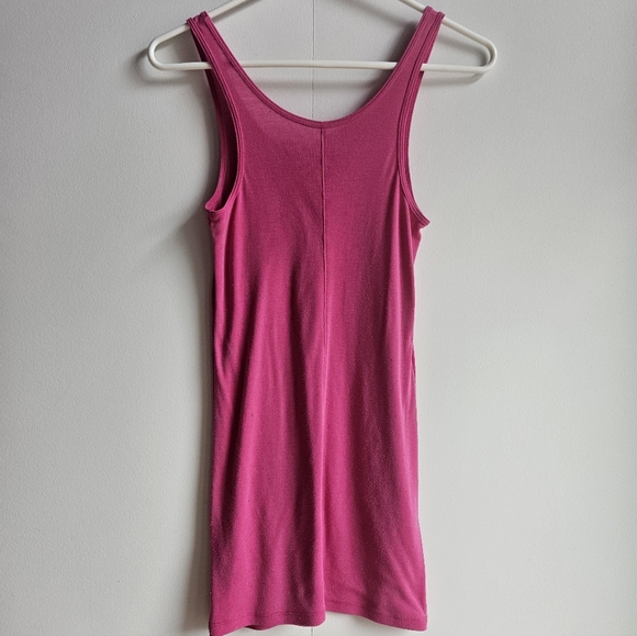 Mossimo Ribbed Tank in Women's M - Picture 5 of 8
